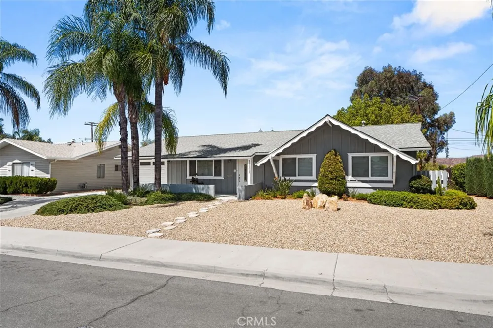28851 Thornhill Sun City, CA 92586