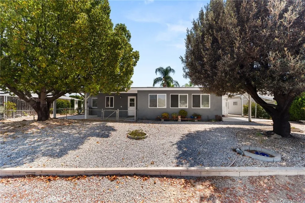 28851 Thornhill Sun City, CA 92586