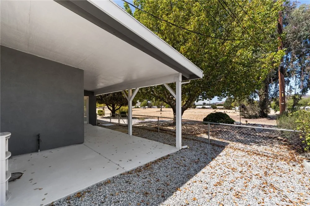 28851 Thornhill Sun City, CA 92586