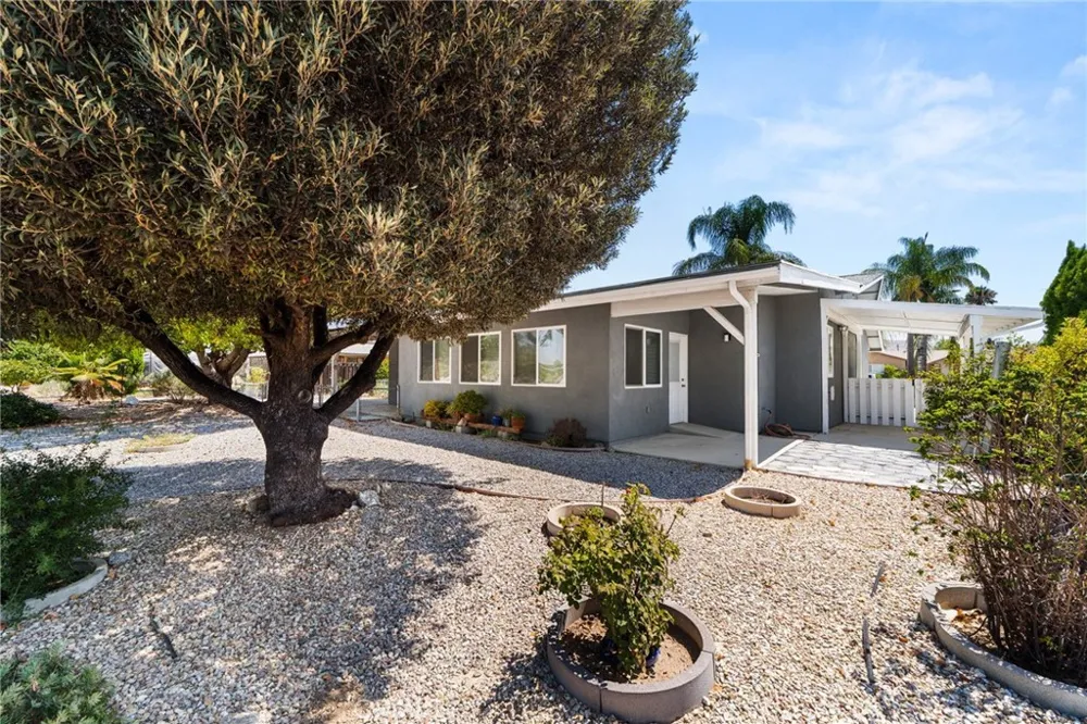 28851 Thornhill Sun City, CA 92586