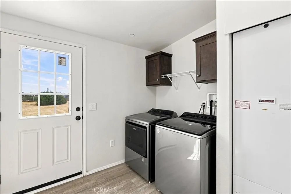 11251 Nevada Road Phelan, CA 92371