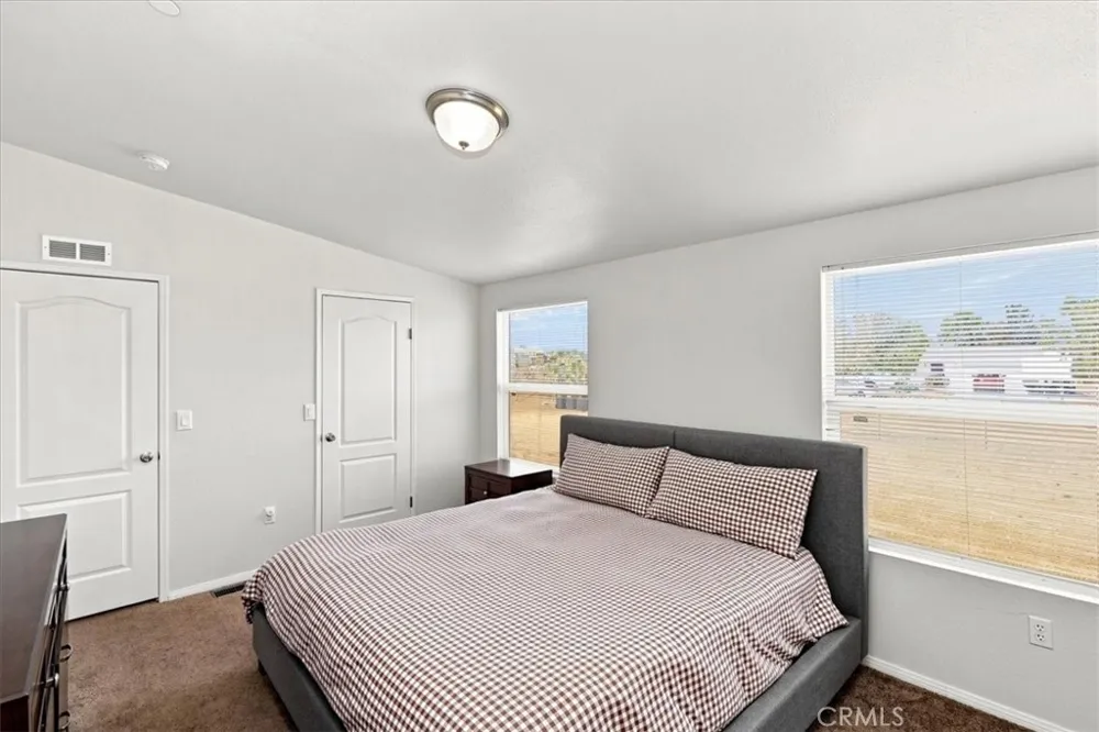 11251 Nevada Road Phelan, CA 92371