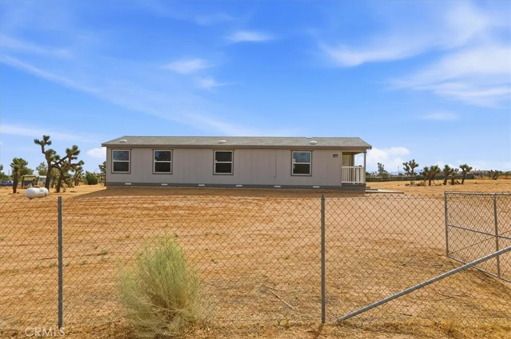 11251 Nevada Road Phelan, CA 92371