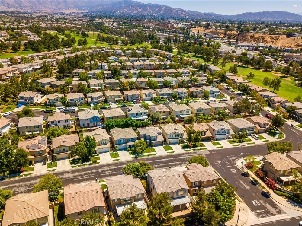 33320 Wallace Way Yucaipa, CA 92399