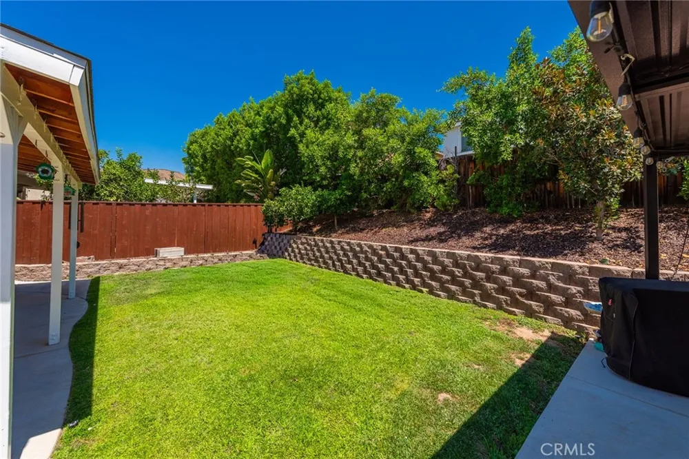 33320 Wallace Way Yucaipa, CA 92399
