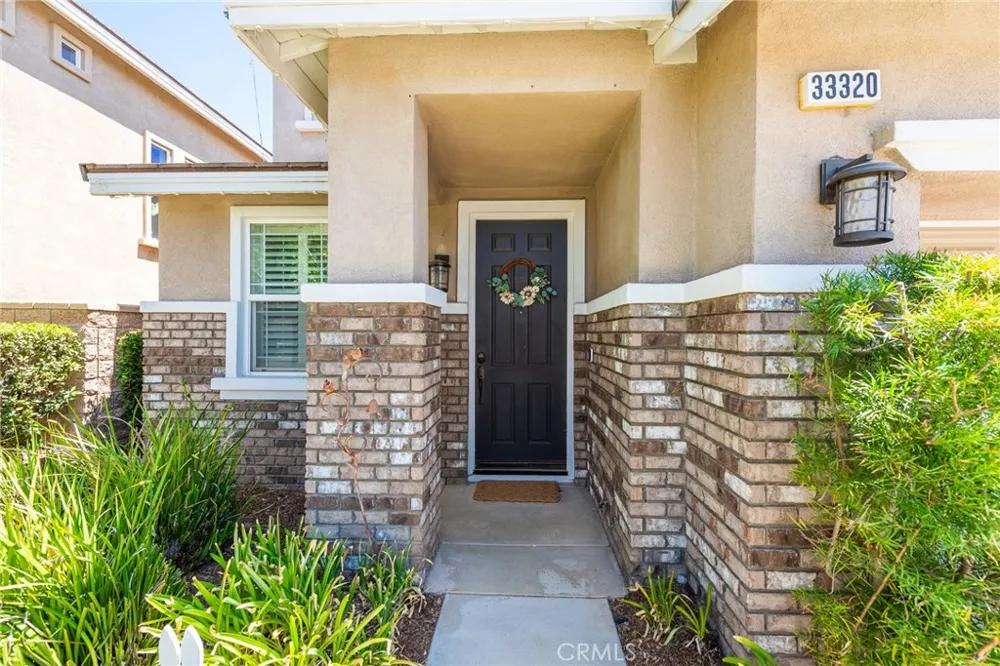 33320 Wallace Way Yucaipa, CA 92399