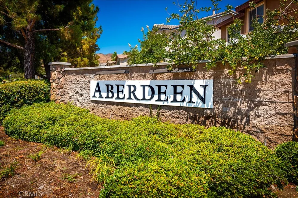 33320 Wallace Way Yucaipa, CA 92399