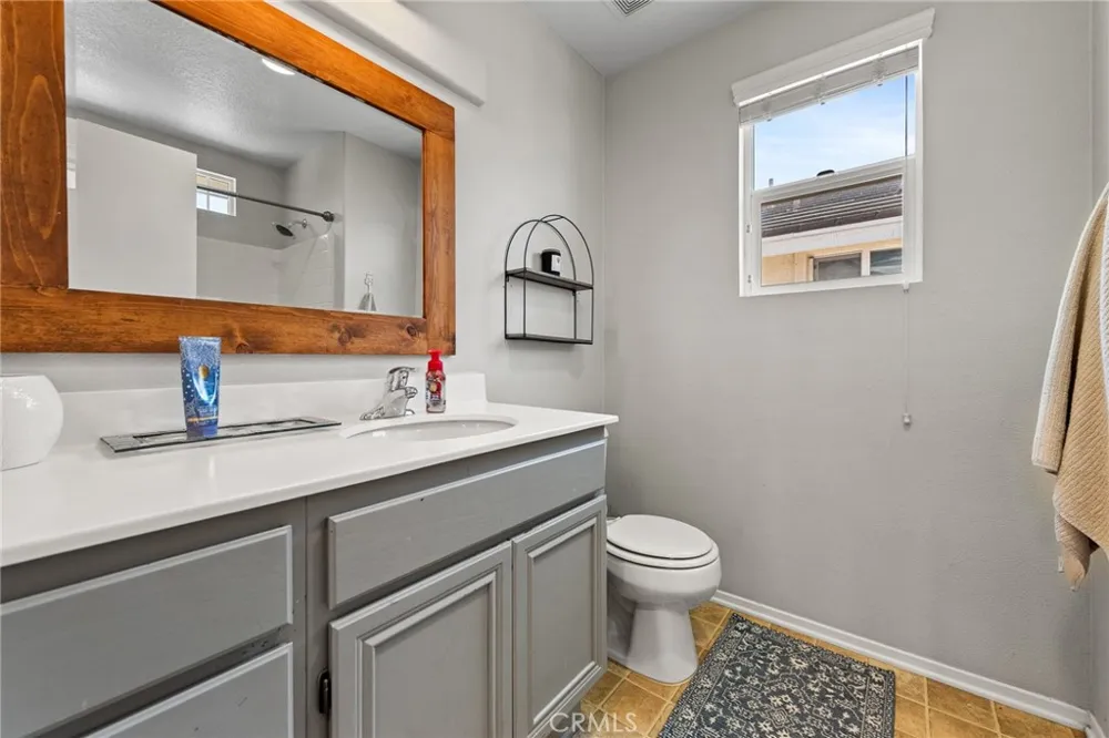 33320 Wallace Way Yucaipa, CA 92399