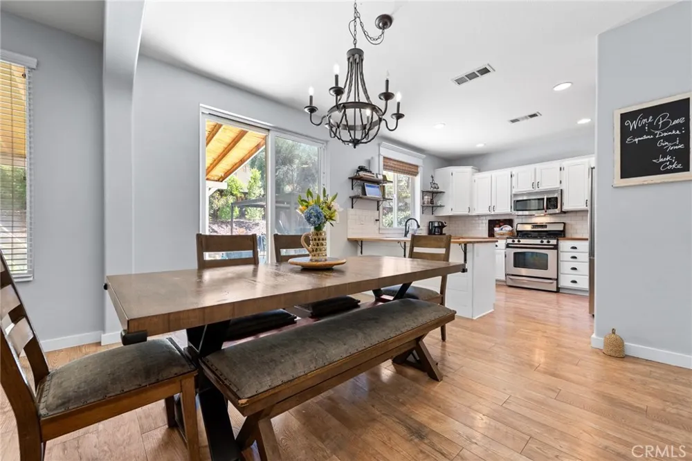 33320 Wallace Way Yucaipa, CA 92399