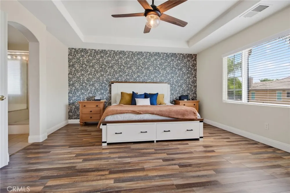 8467 Farmhouse Riverside, CA 92508