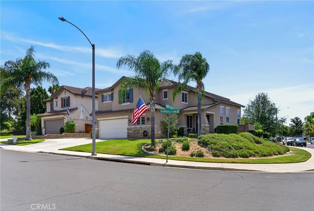 8467 Farmhouse Riverside, CA 92508