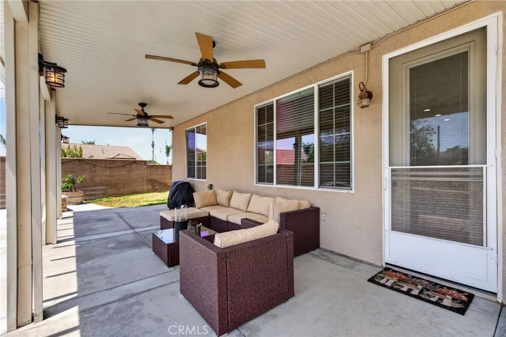 8467 Farmhouse Riverside, CA 92508