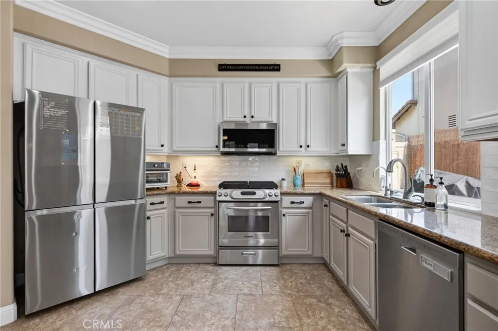 8467 Farmhouse Riverside, CA 92508
