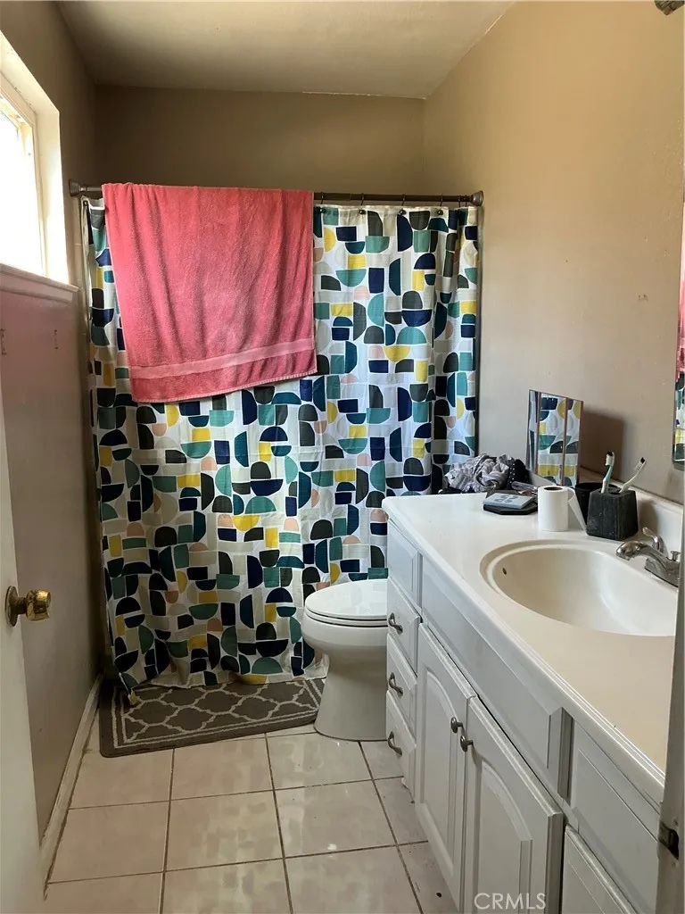11948 Kevin Moreno Valley, CA 92557