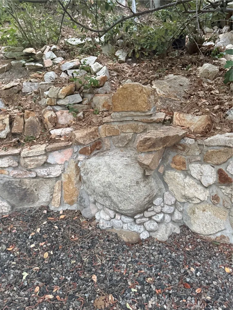 285 Fairway Lake Arrowhead, CA 92352