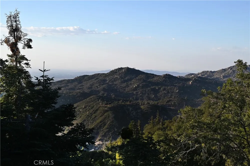 285 Fairway Lake Arrowhead, CA 92352