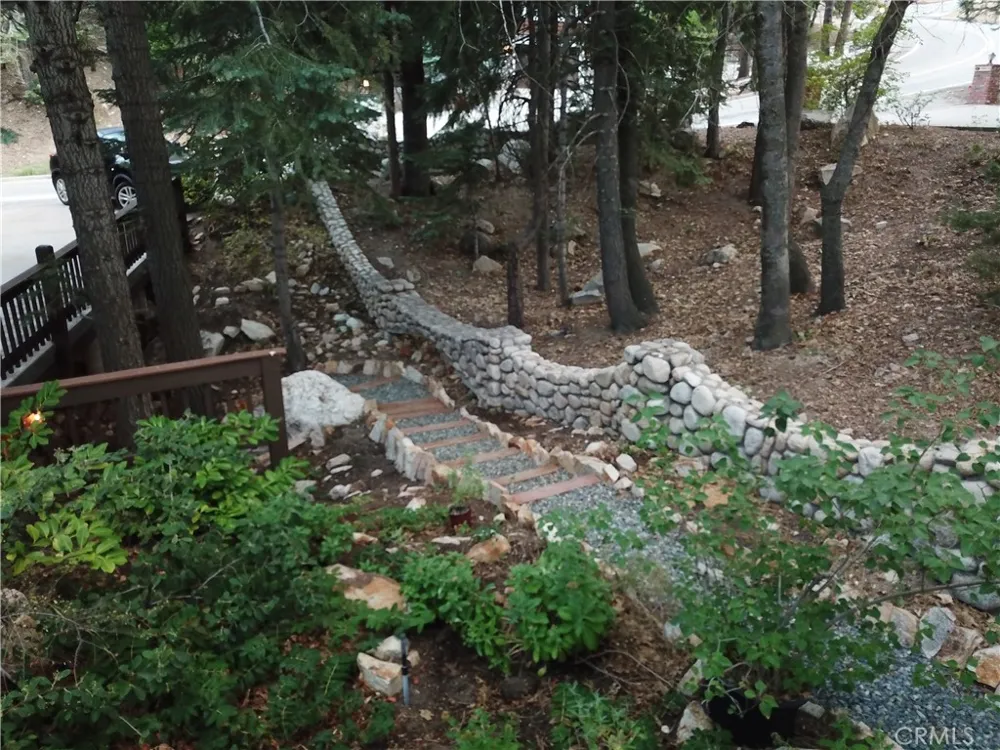 285 Fairway Lake Arrowhead, CA 92352