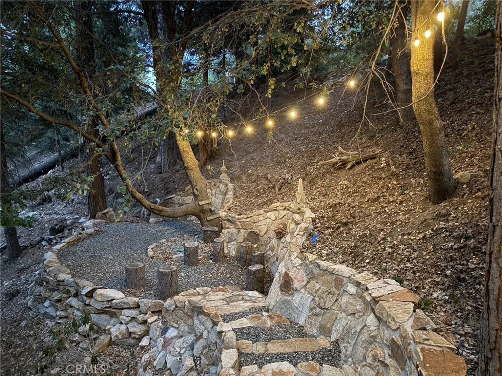 285 Fairway Lake Arrowhead, CA 92352