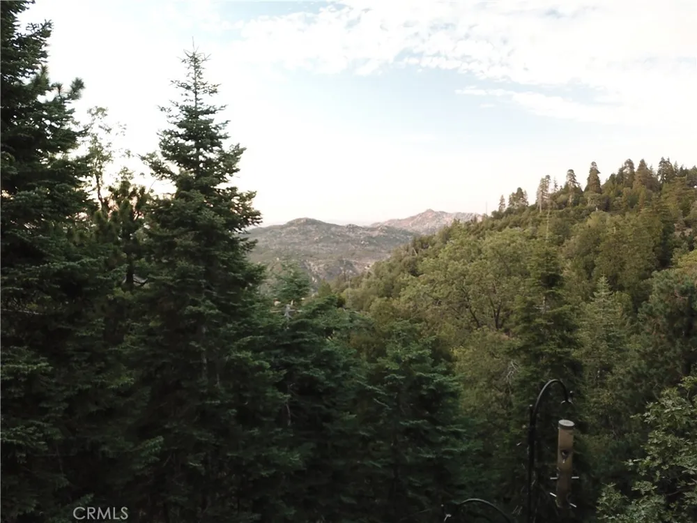 285 Fairway Lake Arrowhead, CA 92352