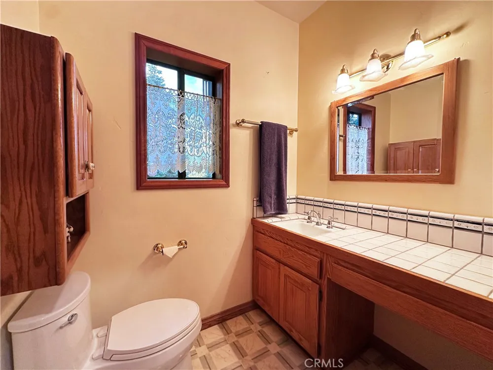 285 Fairway Lake Arrowhead, CA 92352