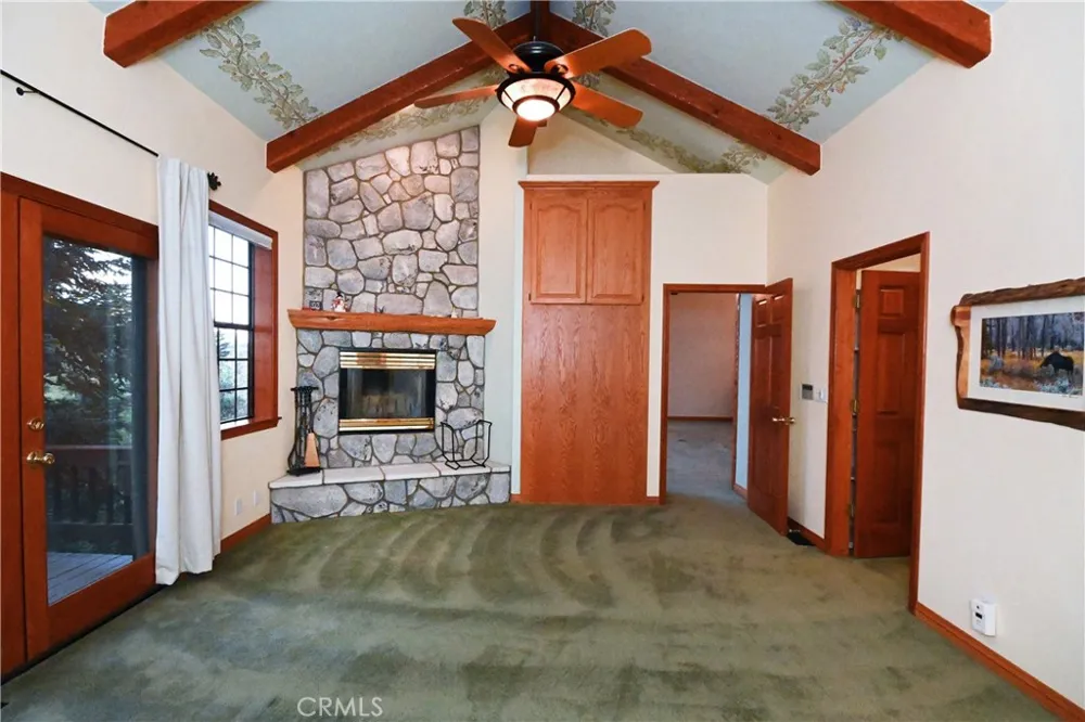 285 Fairway Lake Arrowhead, CA 92352