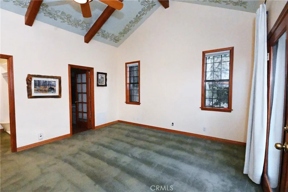 285 Fairway Lake Arrowhead, CA 92352