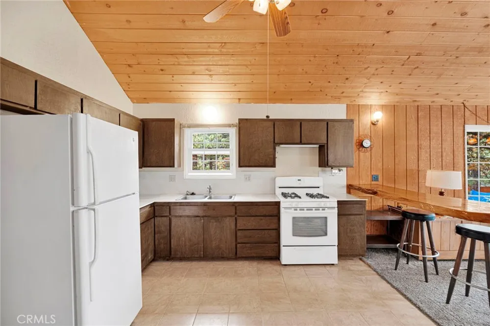 1140 Mitchell Big Bear City, CA 92314