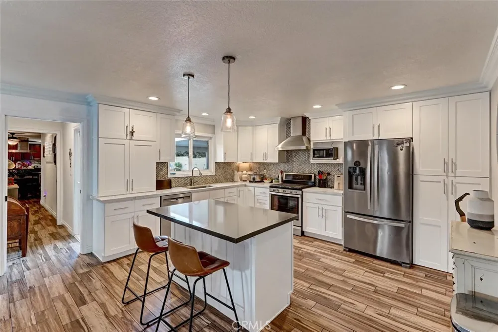 9220 Highland Rancho Cucamonga, CA 91701