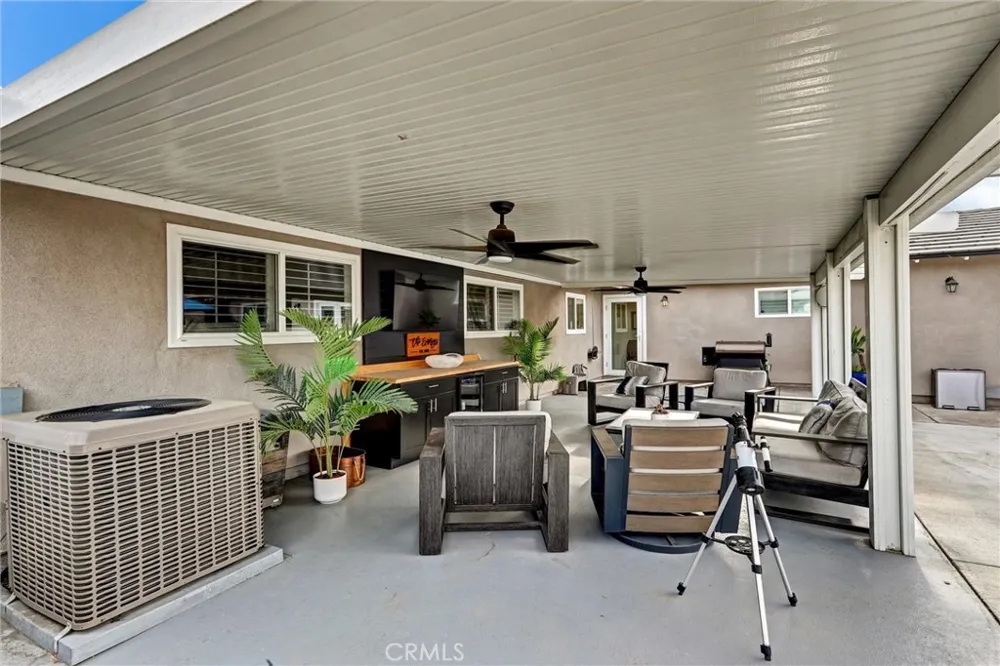 9220 Highland Rancho Cucamonga, CA 91701