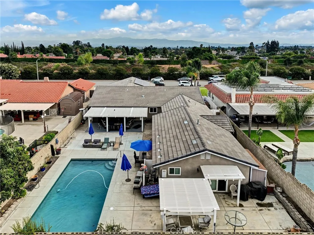 9220 Highland Rancho Cucamonga, CA 91701