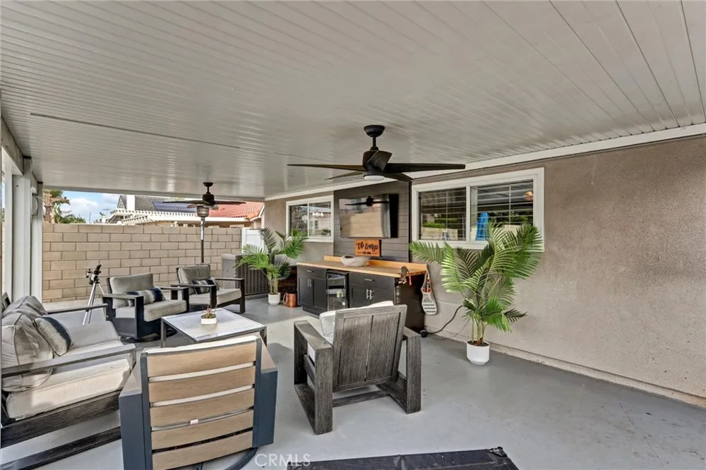 9220 Highland Rancho Cucamonga, CA 91701