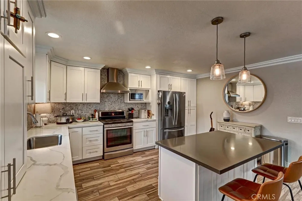 9220 Highland Rancho Cucamonga, CA 91701