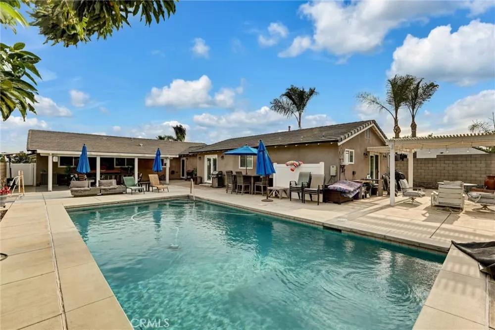 9220 Highland Rancho Cucamonga, CA 91701