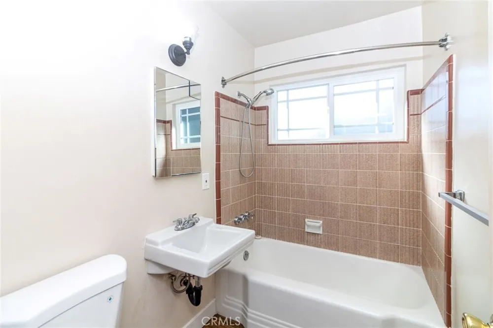 3046 Maude Riverside, CA 92506