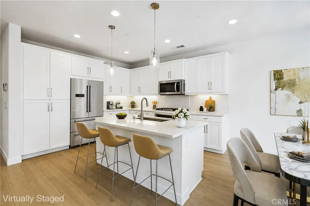 15740 Parry Peak Drive Fontana, CA 92336