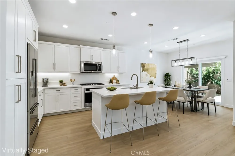 15740 Parry Peak Drive Fontana, CA 92336