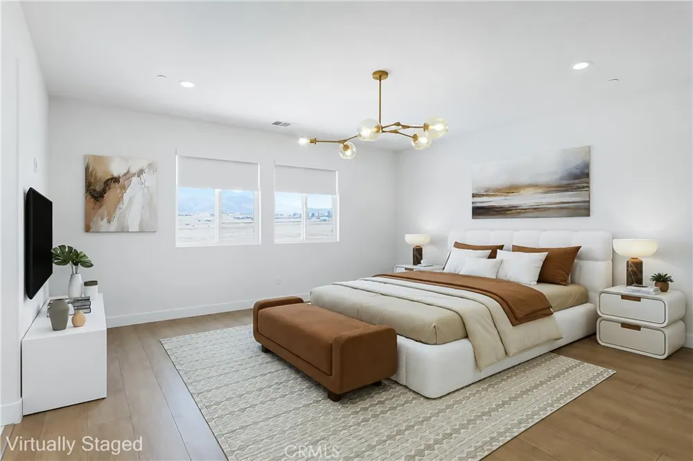 15740 Parry Peak Drive Fontana, CA 92336