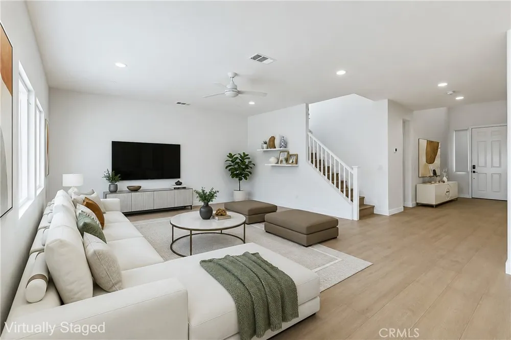 15740 Parry Peak Drive Fontana, CA 92336