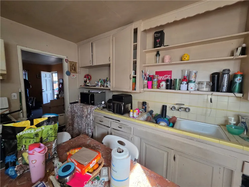 264 Dillon San Jacinto, CA 92583