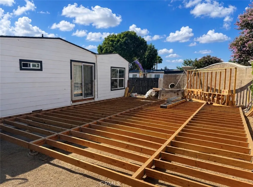 3070 Santo Tomas Perris, CA 92571
