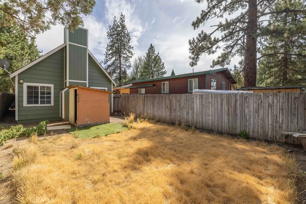 1031 W Aeroplane Big Bear City, CA 92314