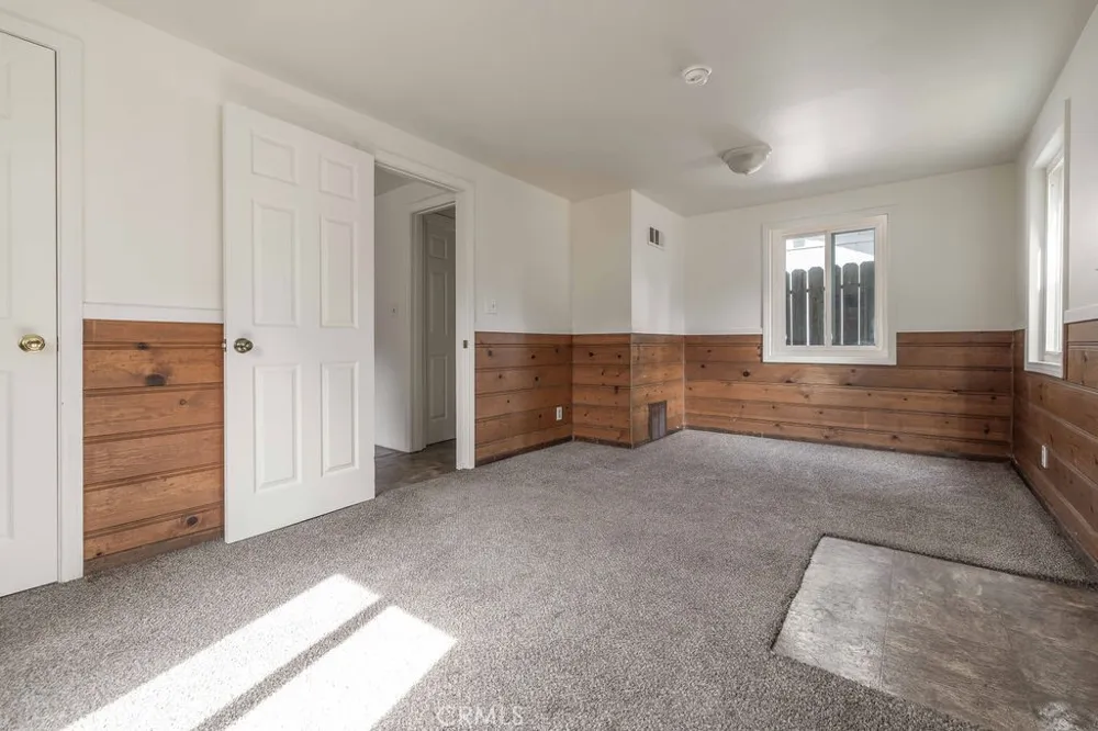 1031 W Aeroplane Big Bear City, CA 92314