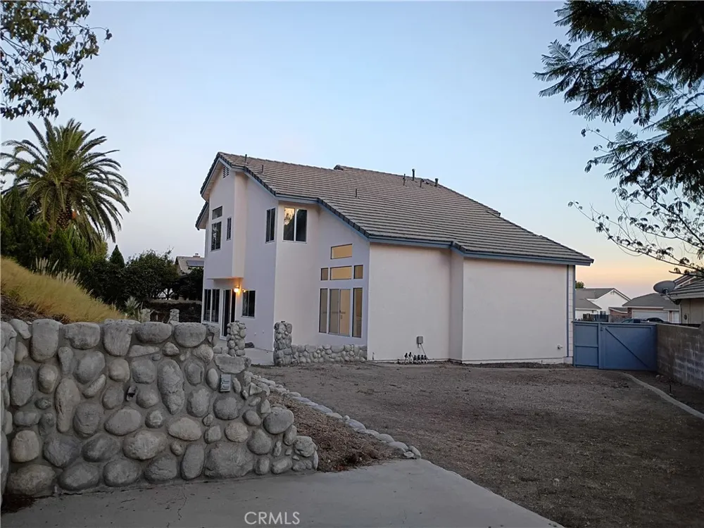 3234 W Shepard Lane San Bernardino, CA 92407