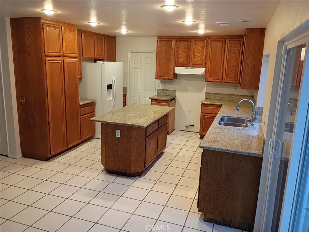 3234 W Shepard Lane San Bernardino, CA 92407