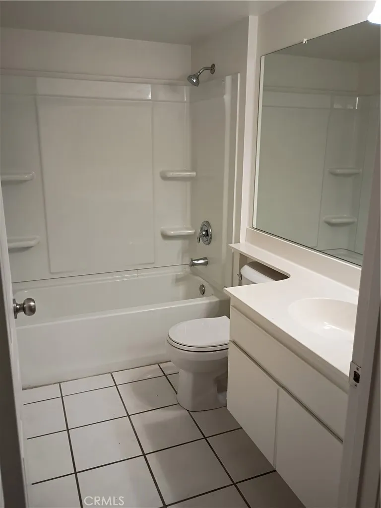 3234 W Shepard Lane San Bernardino, CA 92407