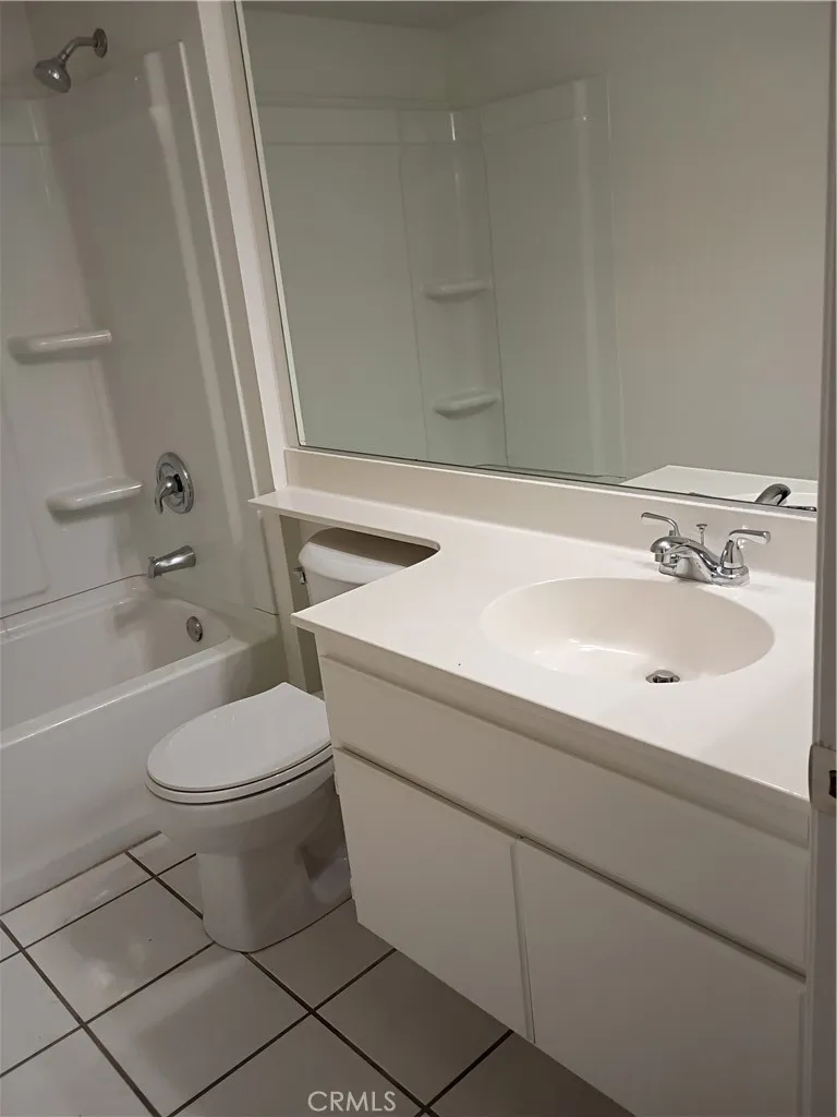 3234 W Shepard Lane San Bernardino, CA 92407