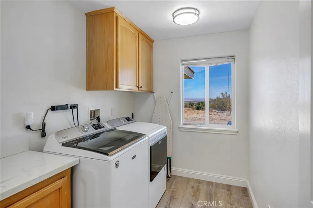 326 Buckthorne Pinon Hills, CA 92372
