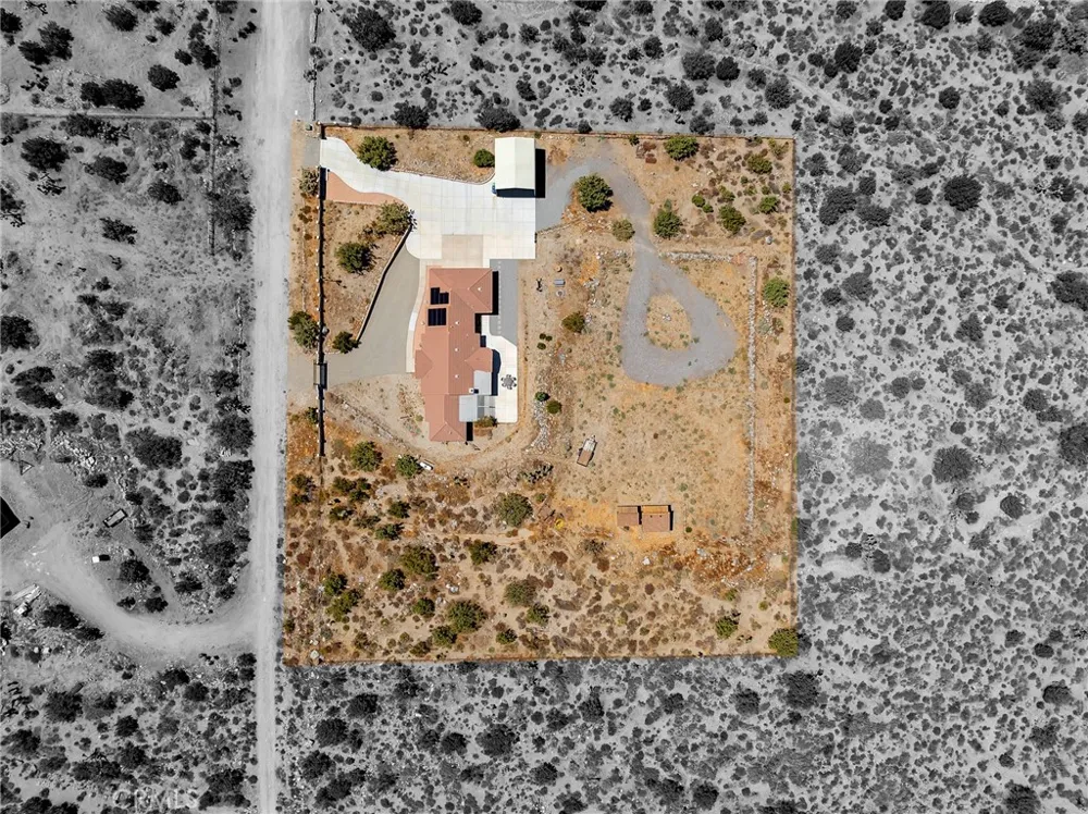 326 Buckthorne Pinon Hills, CA 92372
