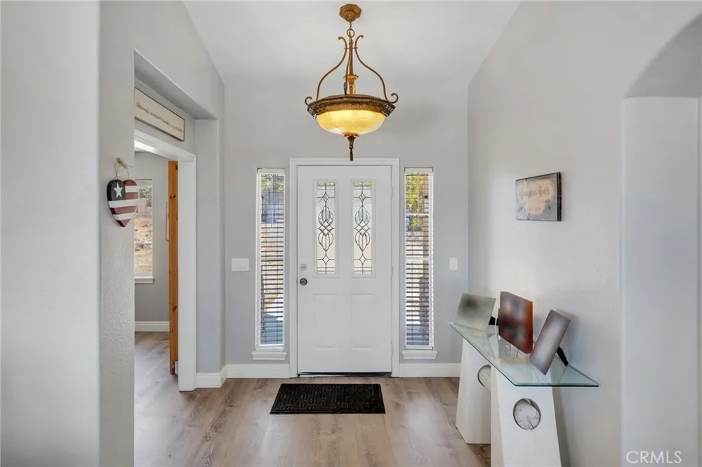 326 Buckthorne Pinon Hills, CA 92372