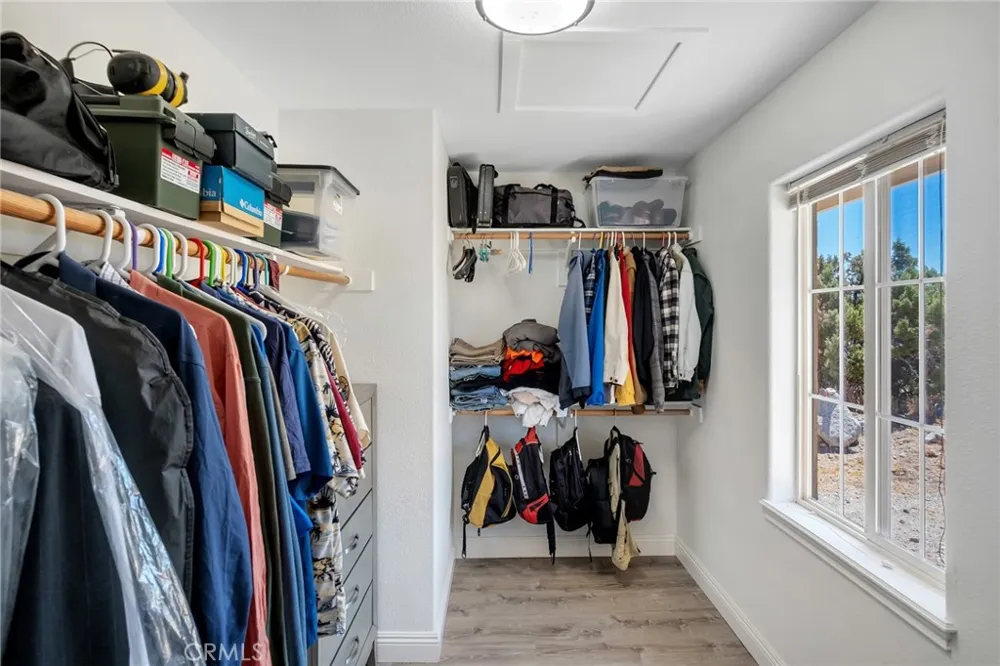326 Buckthorne Pinon Hills, CA 92372